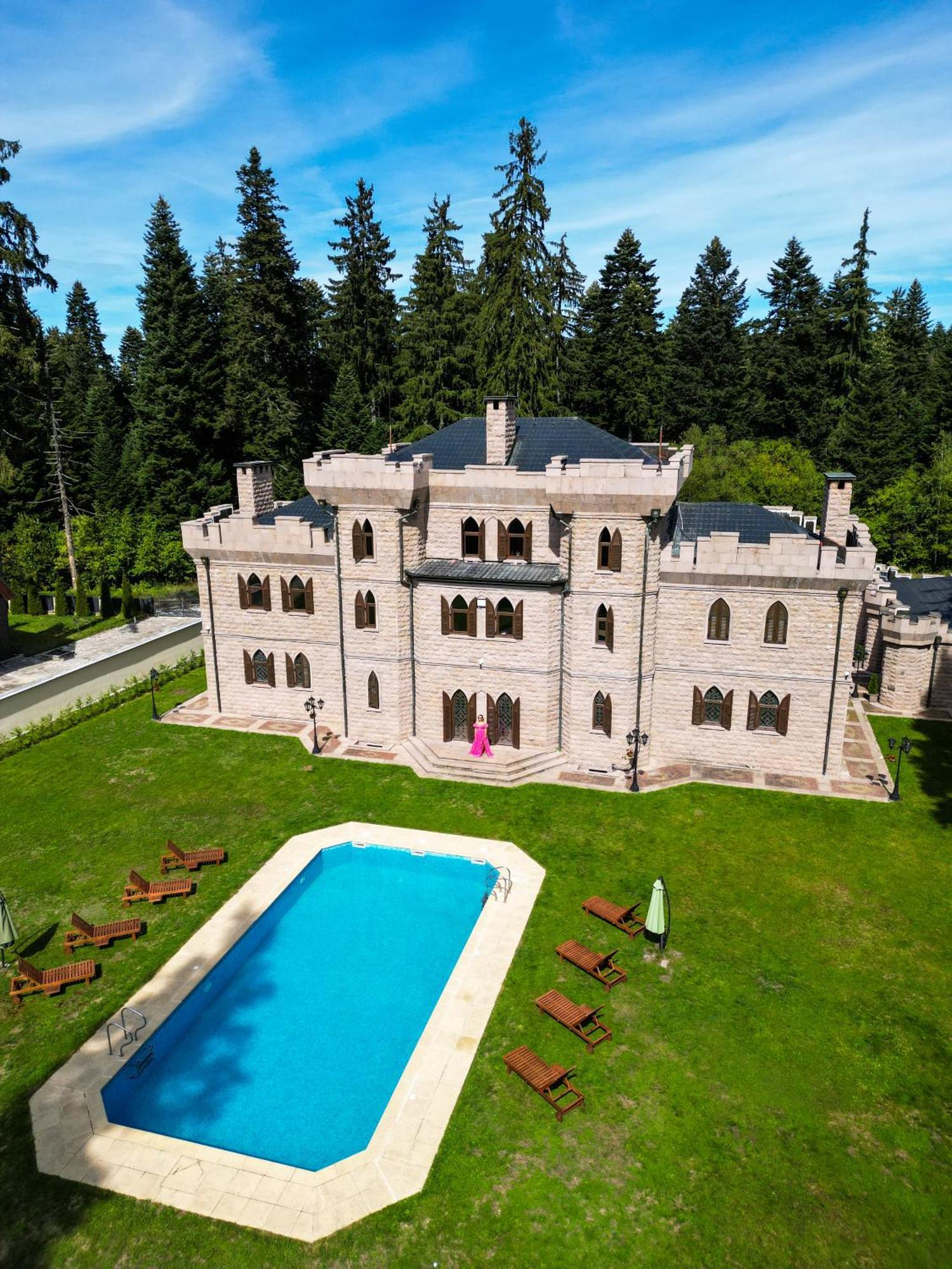 The Castle - Your Unique Way Of Retreat Borovets Bagian luar foto