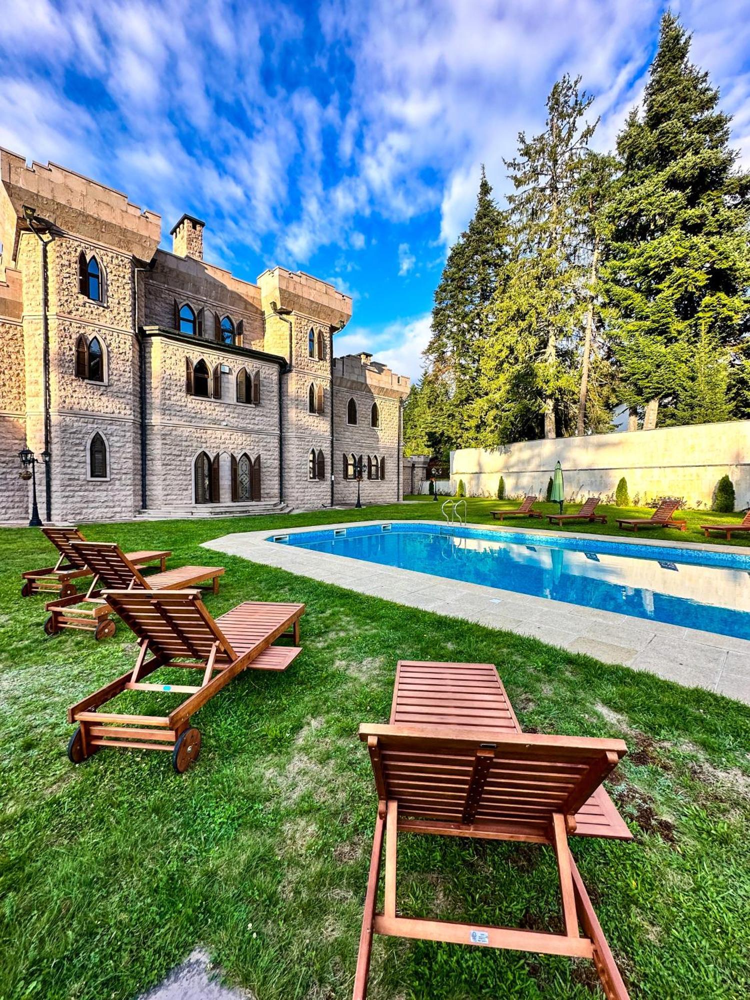 The Castle - Your Unique Way Of Retreat Borovets Bagian luar foto