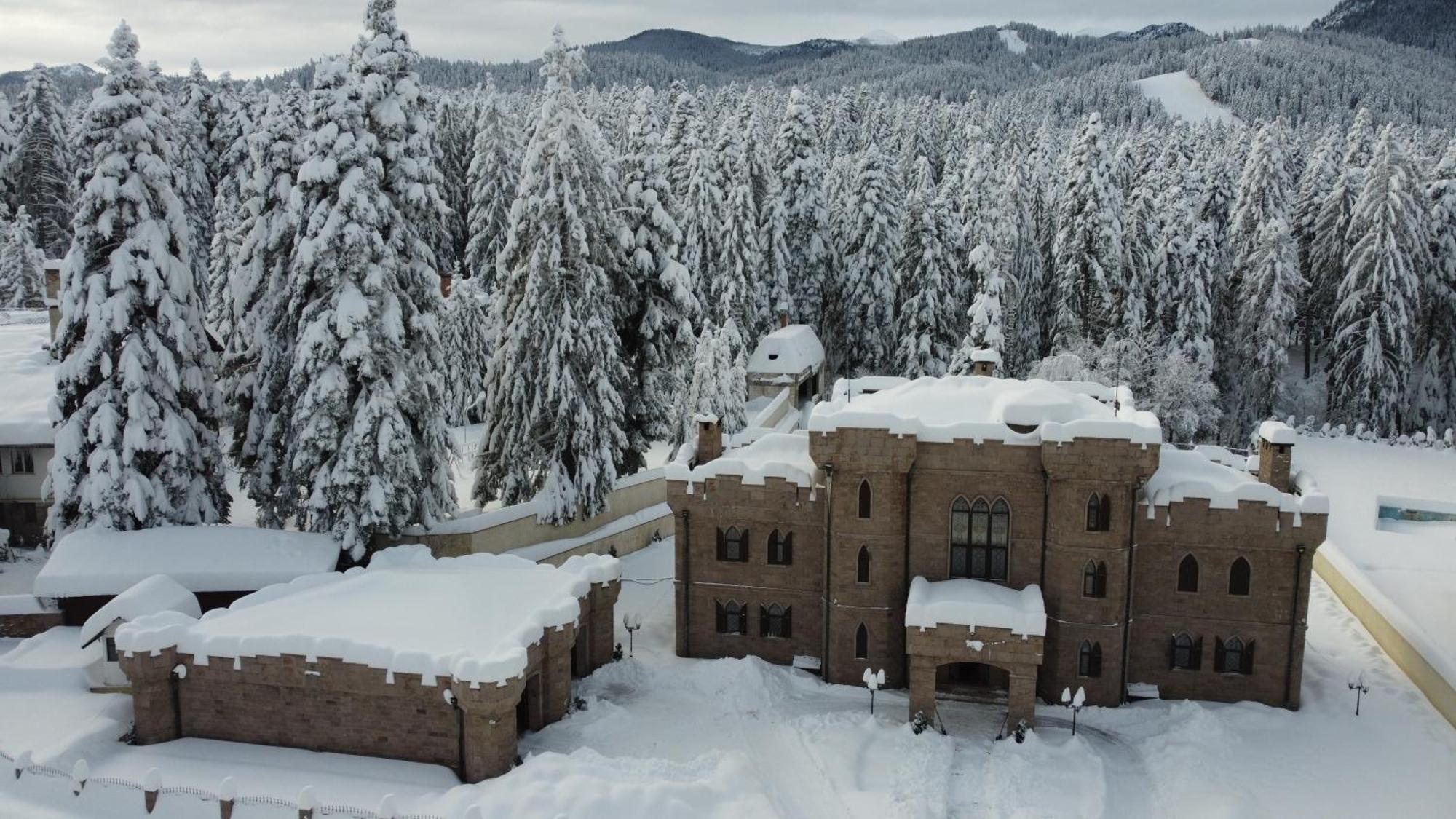 The Castle - Your Unique Way Of Retreat Borovets Bagian luar foto